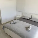 Mimosa 18 Beachhouse 프로타라스
