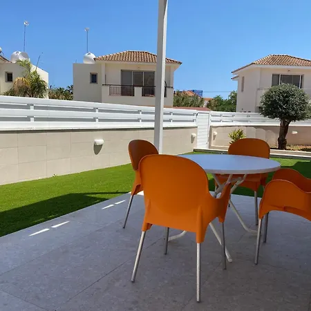 Mimosa 18 Beachhouse *