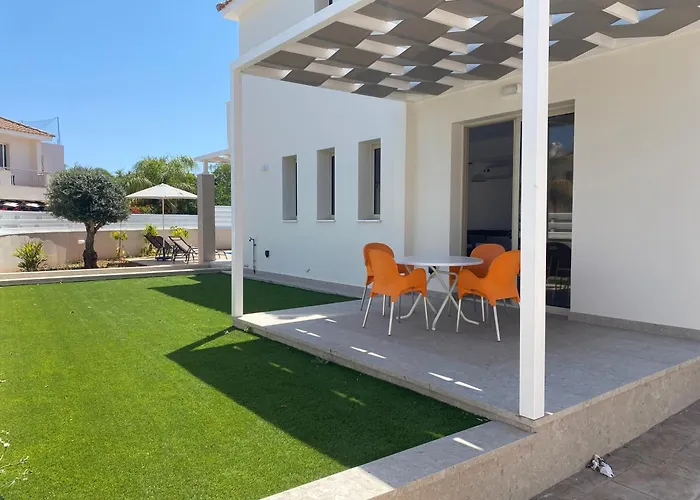 Mimosa 18 Beachhouse